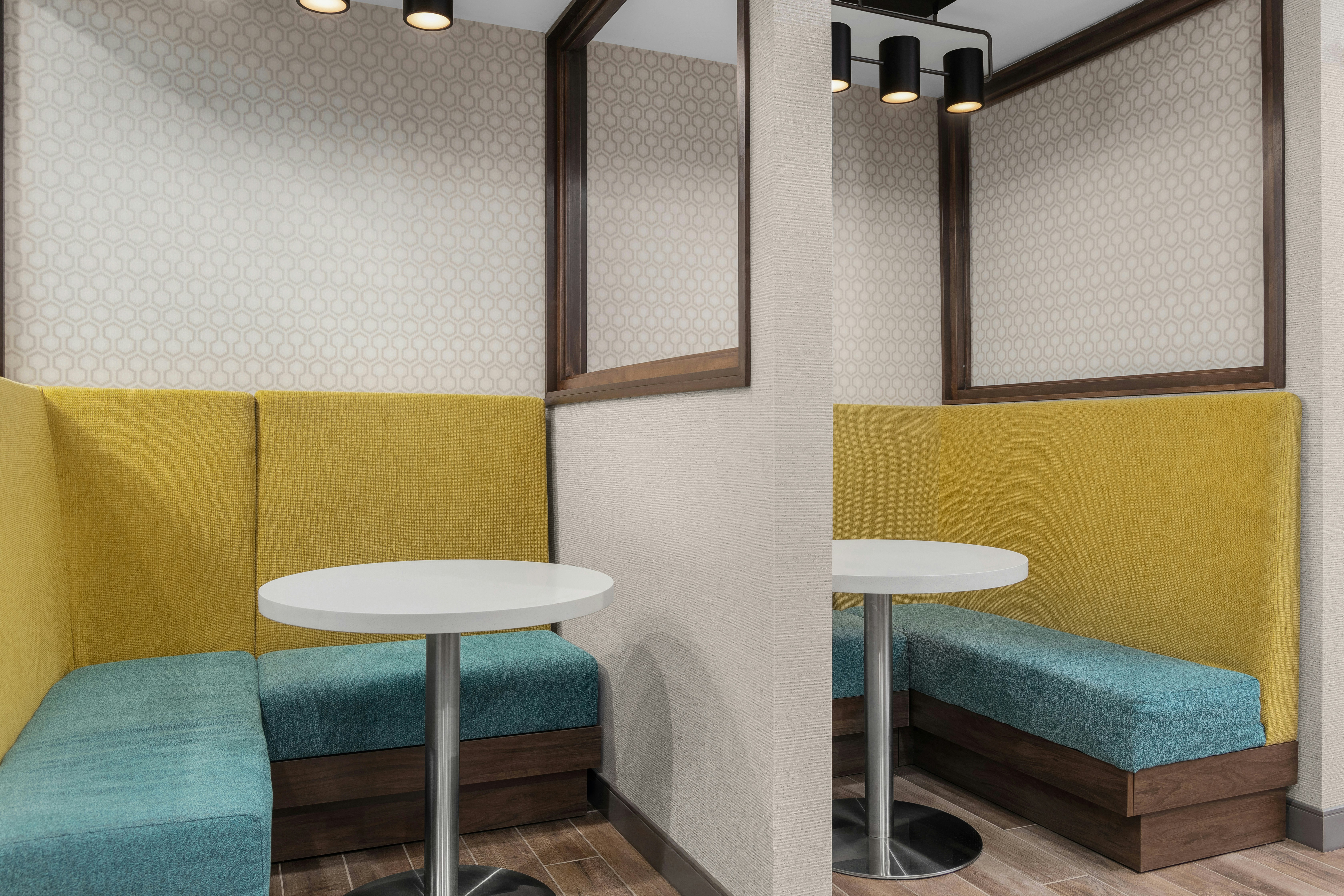 Hampton Inn & Suites by Hilton Orangeville, ON 28/28