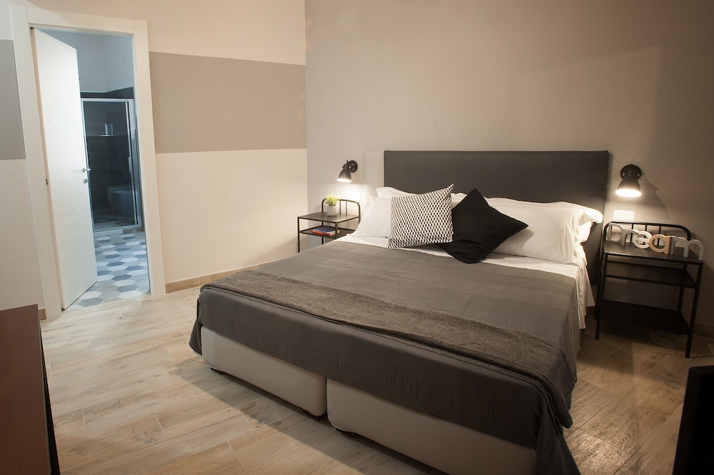 6thLand Rent Rooms La Spezia 14/50