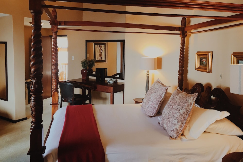 Coral Tree Inn 15/43