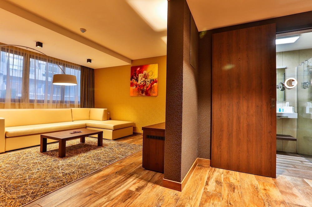 Hotel Zeta 24/39