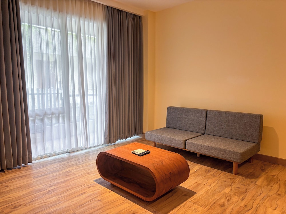 Rivavi Hotel 43/65