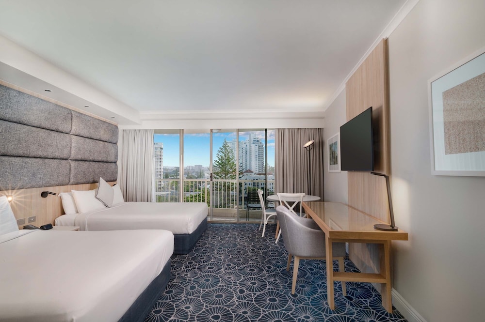 The Sebel Twin Towns Coolangatta 28/64