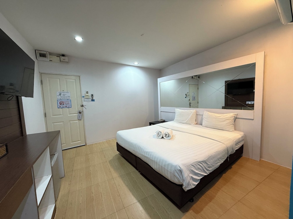 STANDARD, DOUBLE BED