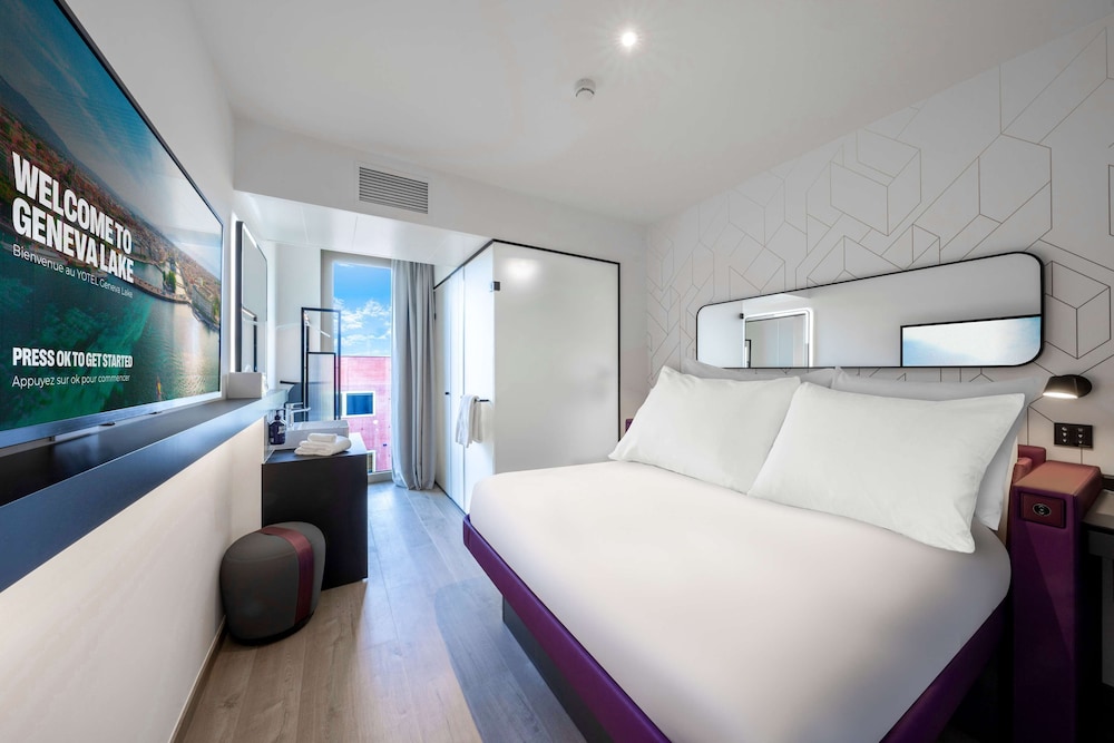 YOTEL Geneva Lake, Select by Hilton 29/59