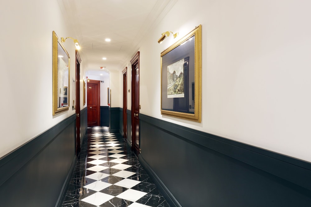 Barberini Hotel 7/56