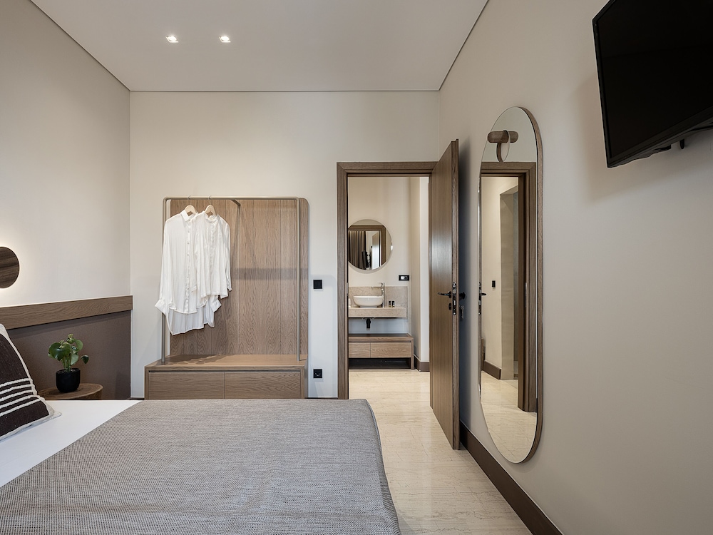 Esperides Beach Hotel Apartments 19/50