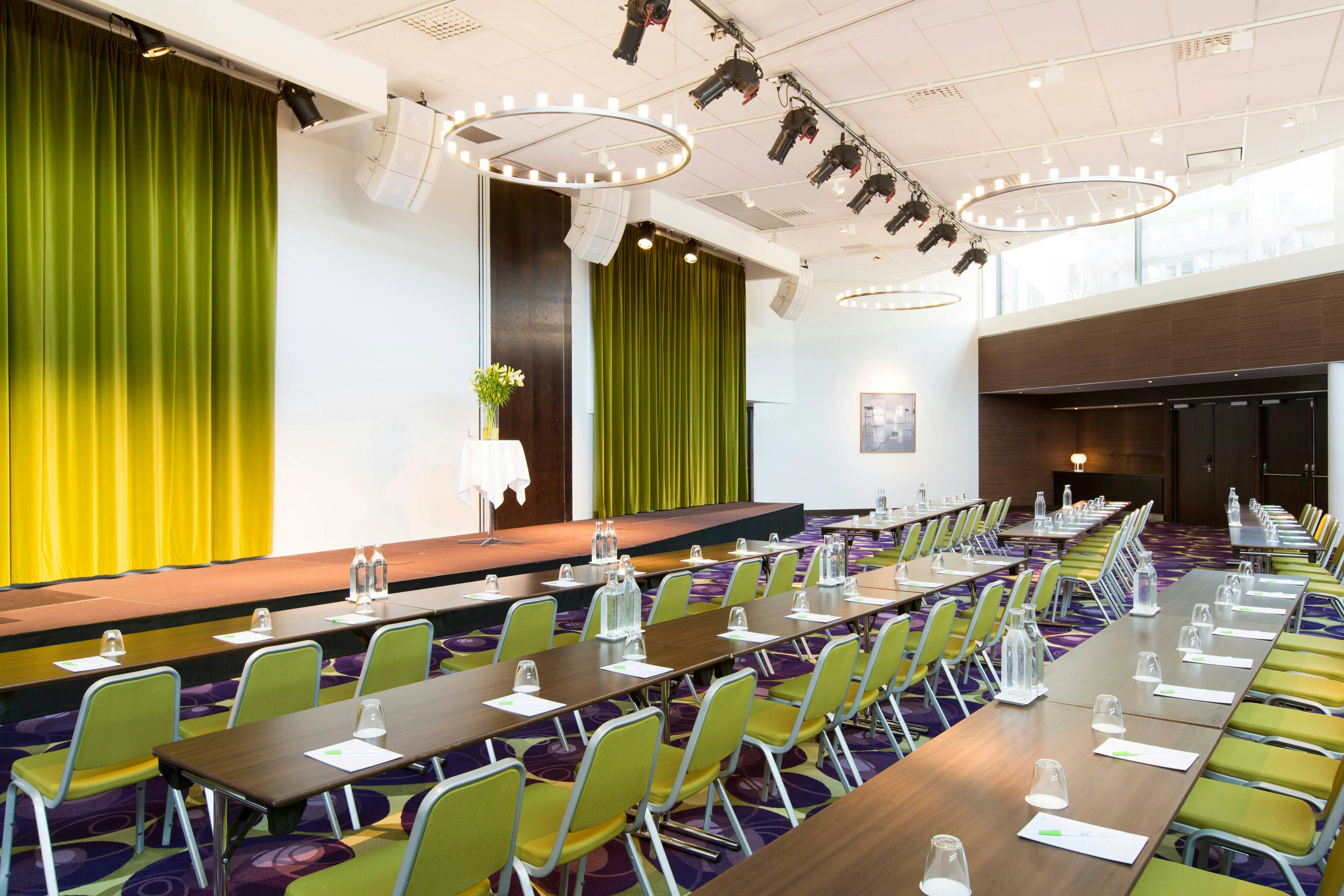 Courtyard By Marriott Stockholm 47/53