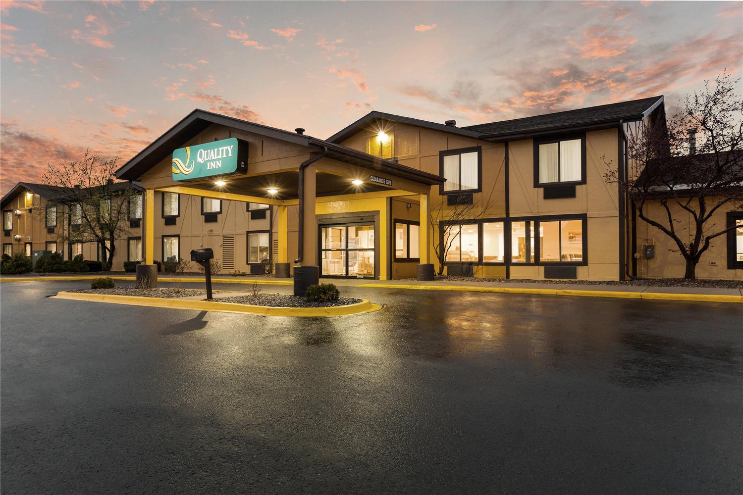 Quality Inn Marquette 1/12