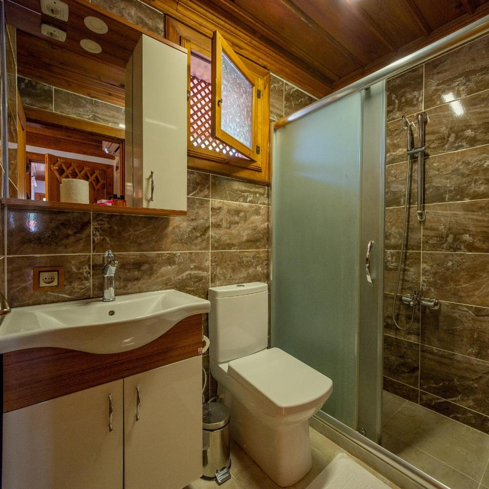 Cesmeli Konak Hotel 53/55