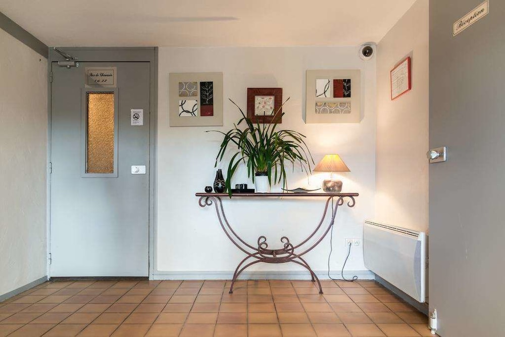 BRIT HOTEL PLAISANCE 4/61