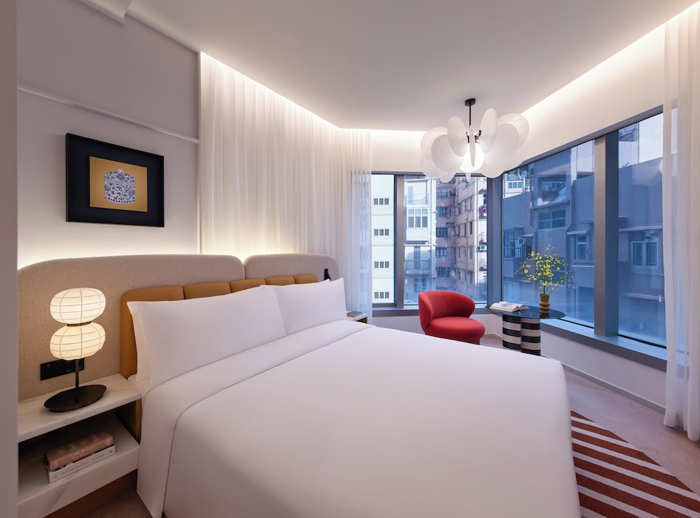 Mondrian Hong Kong 4/48