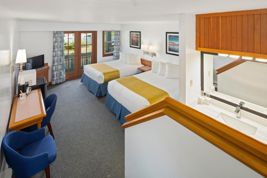 Canadian Princess Lodge 18/35