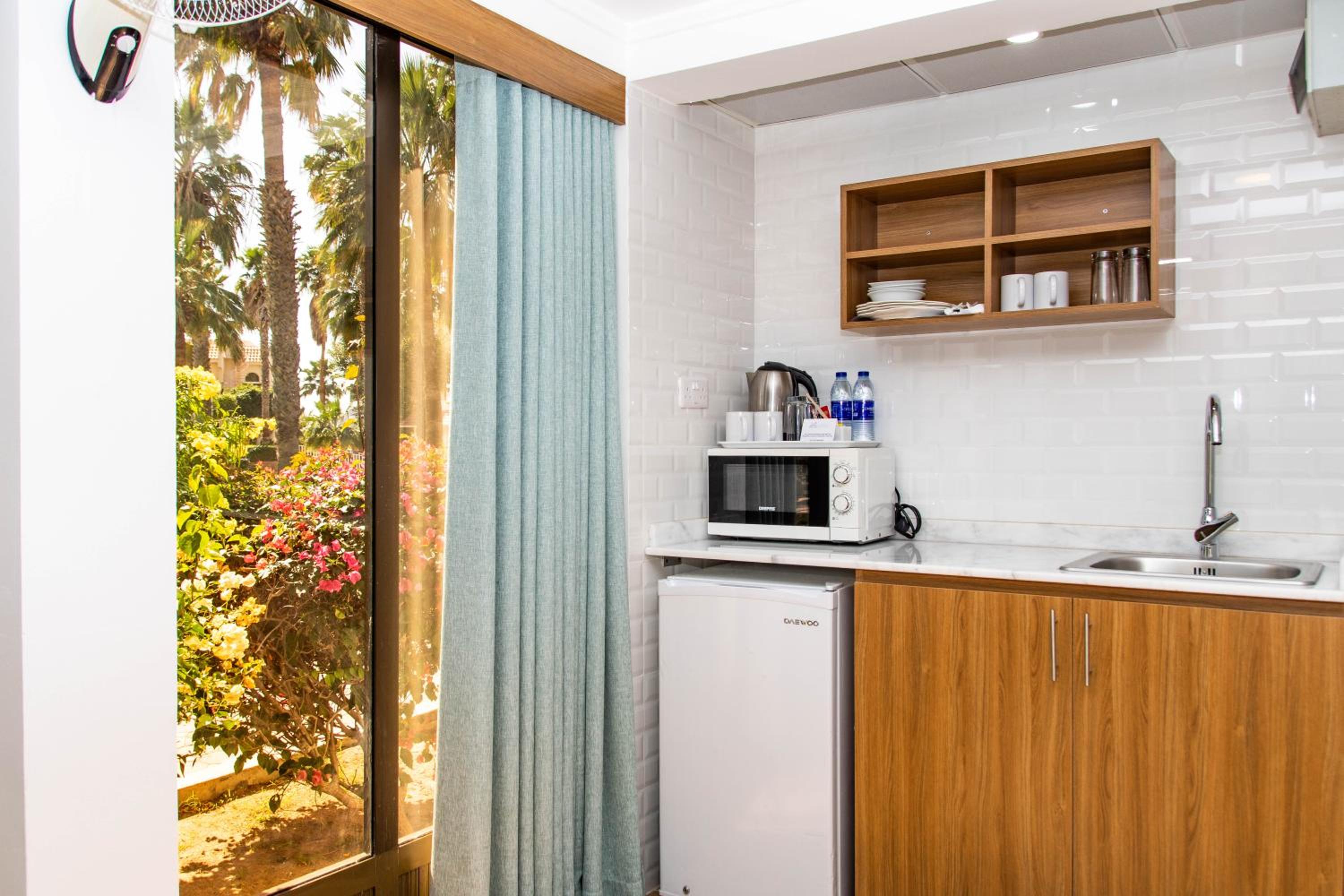 Sandy Beach Hotel Resort 9/55