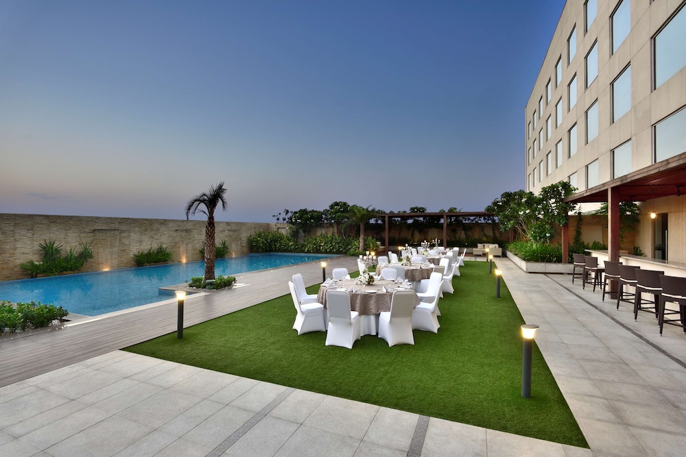 Radisson Blu Faridabad 1/75