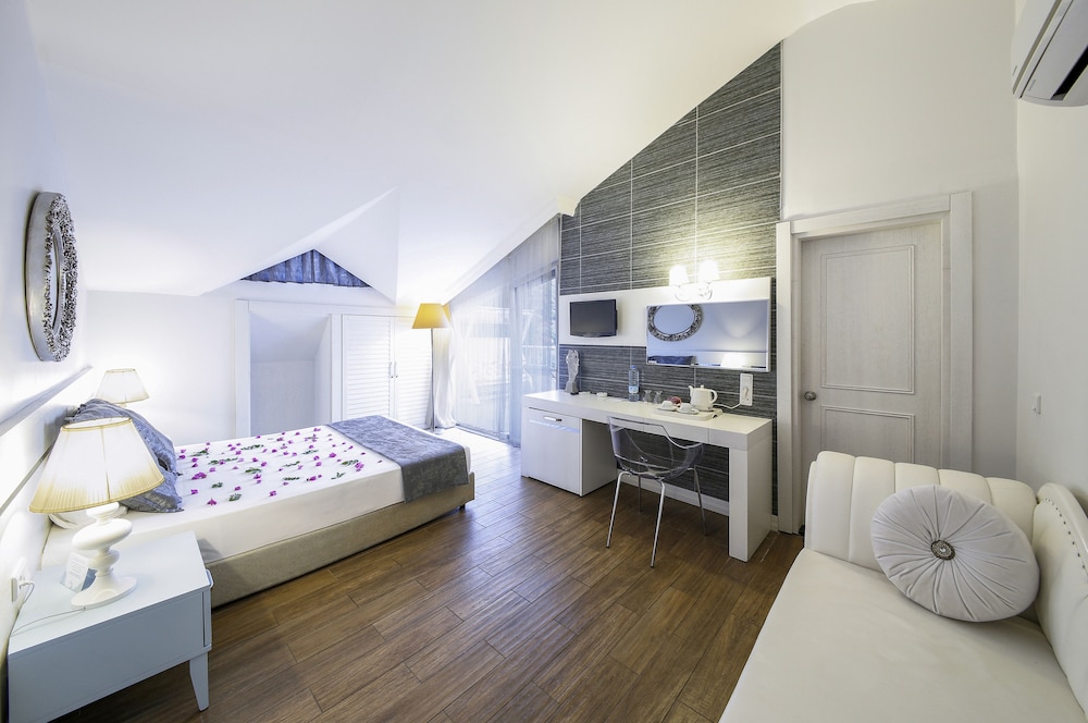 Morina Deluxe Hotel 39/50