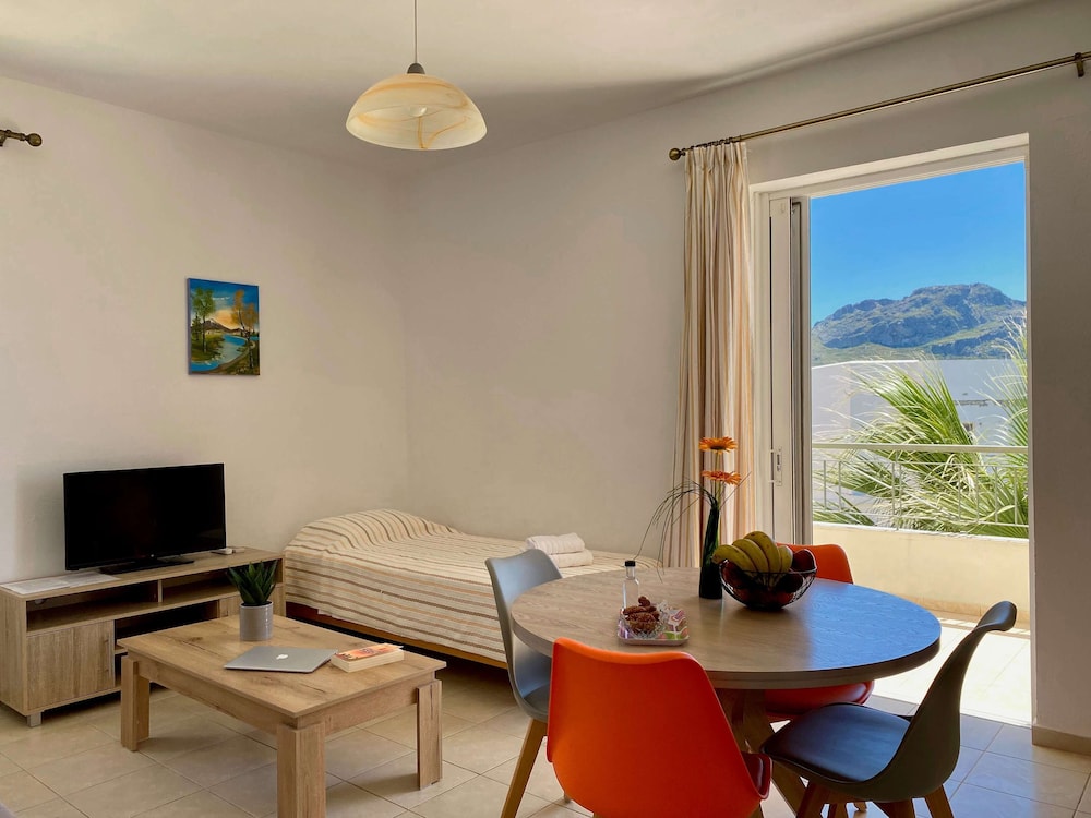 Manolis Apartments 59/72