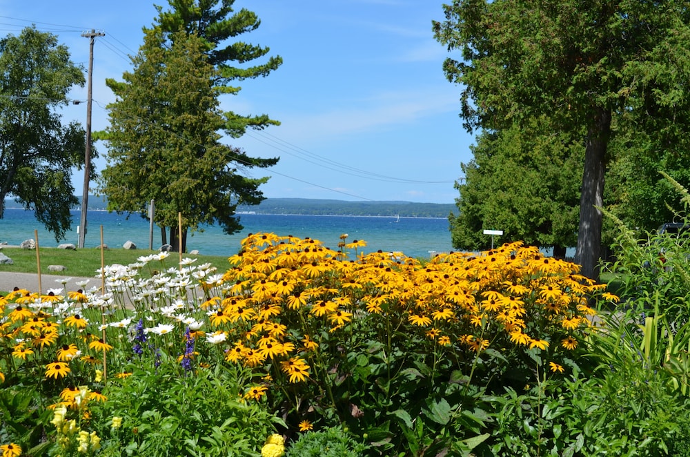 Stafford s Bay View Inn 43/50