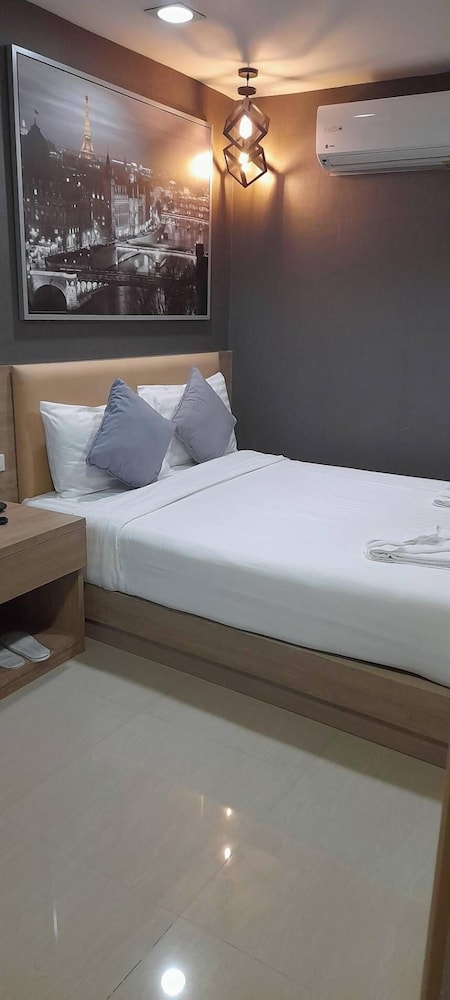 SUPERIOR, DOUBLE BED