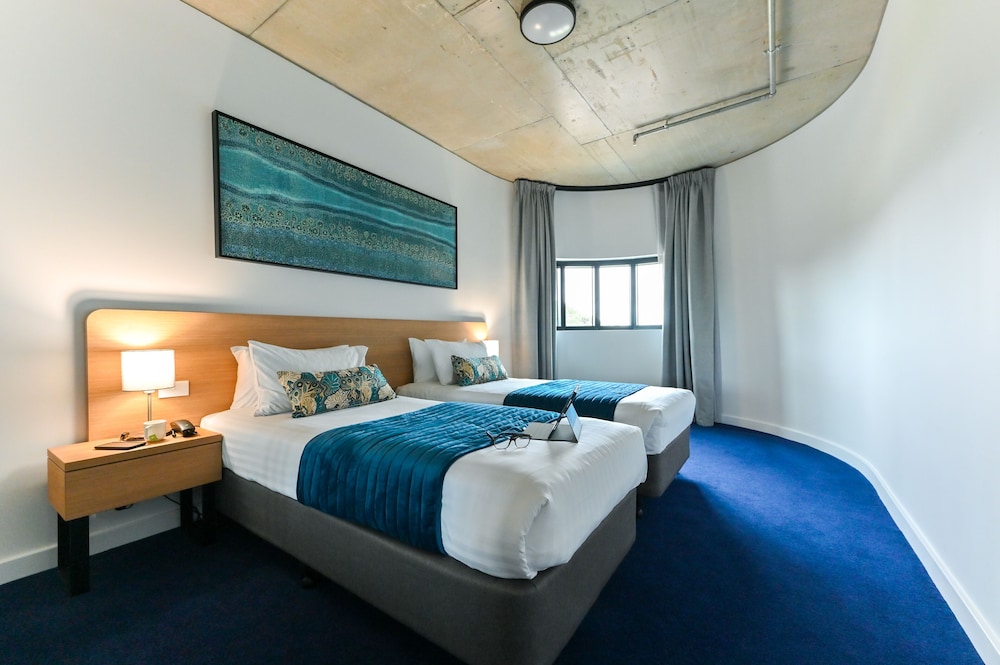 جناح بسرير كينج وسريرين منفصلين بغرفتي نوم، Nesuto Curtin Perth Hotel 2/3
