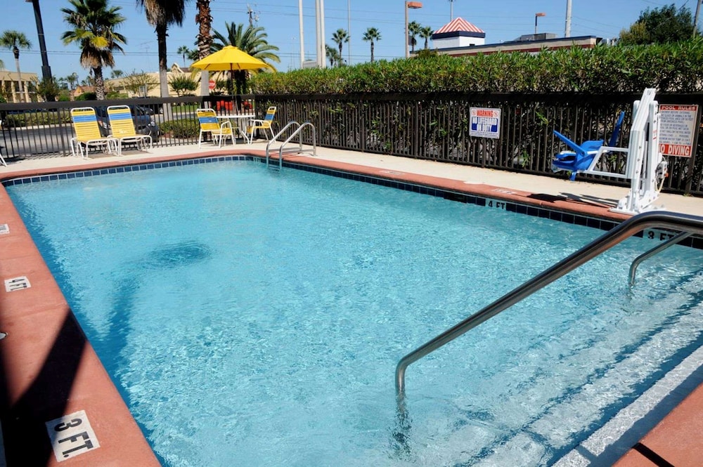 Hampton Inn St. Augustine I--95 7/34