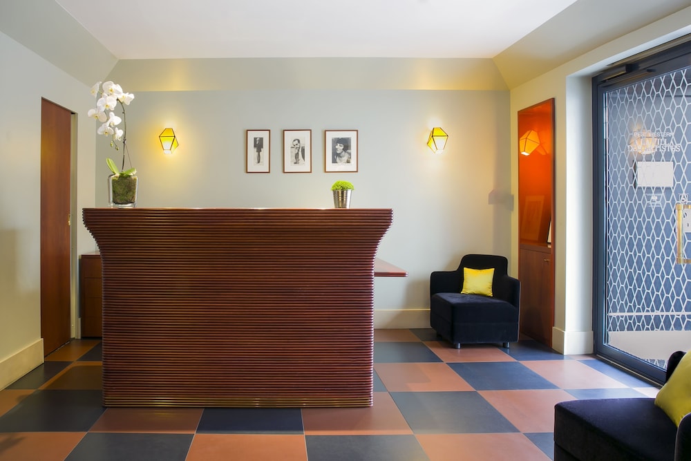 Hotel A La Villa Des Artistes 4/72