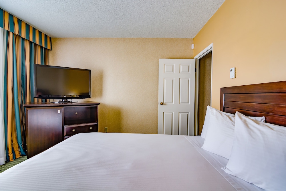Sawridge Inn Edmonton South 6/49