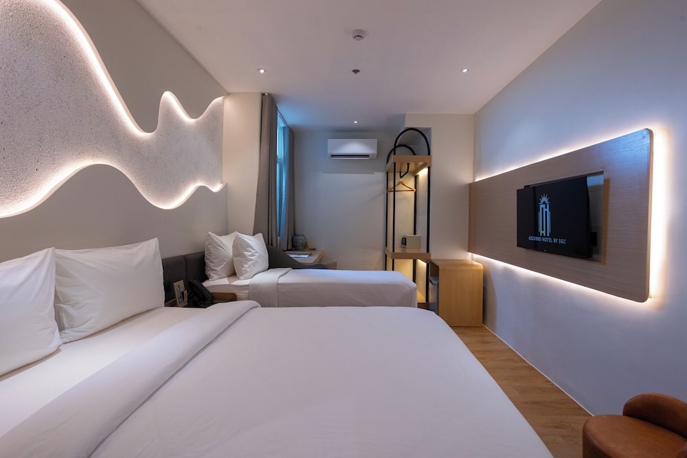 Azzurro Hotel 12/48