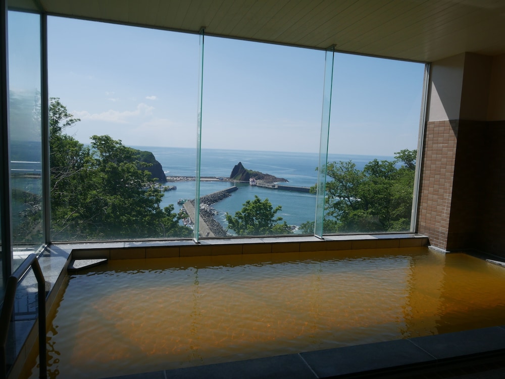 Shiretoko Yuhi No Ataruie Onsen Hostel 22/49