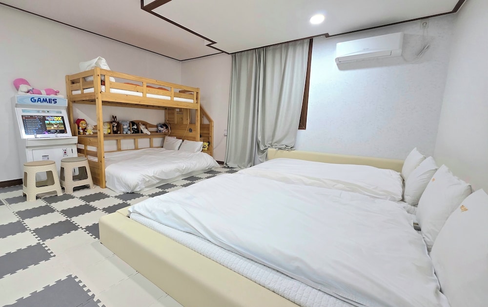 Kids & Family Hotel 26/70