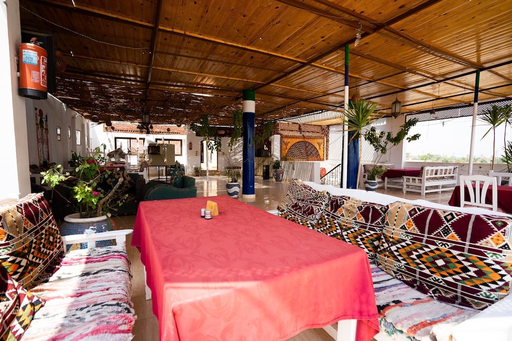 El Mesala Hotel 11/50