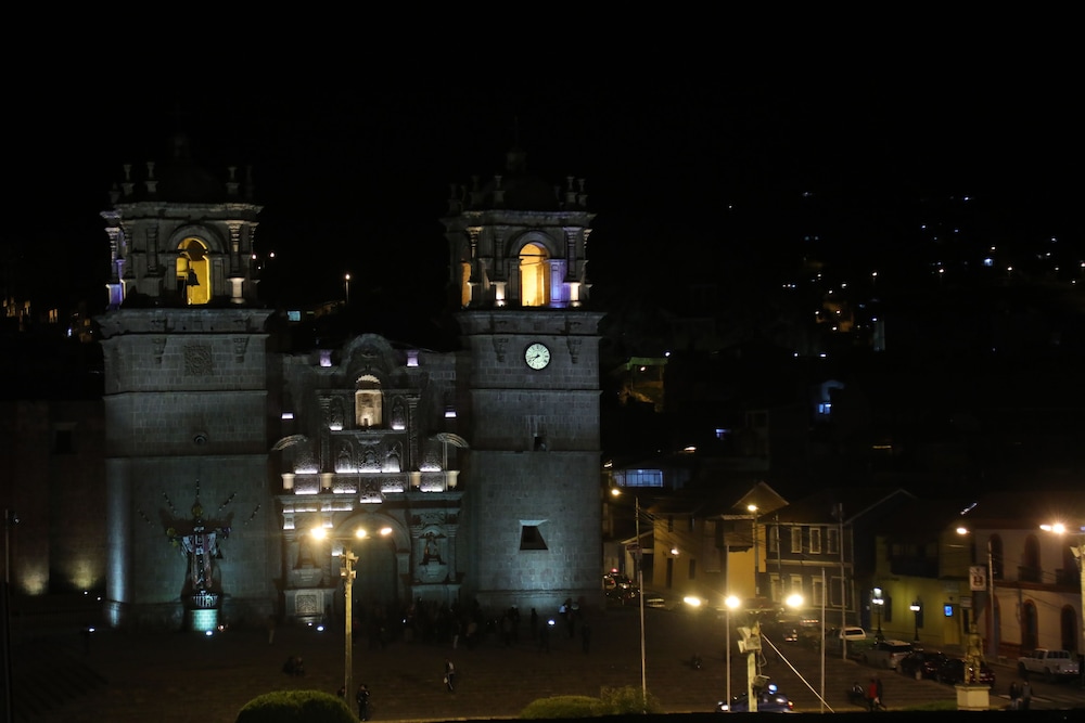Sol Plaza 3/50