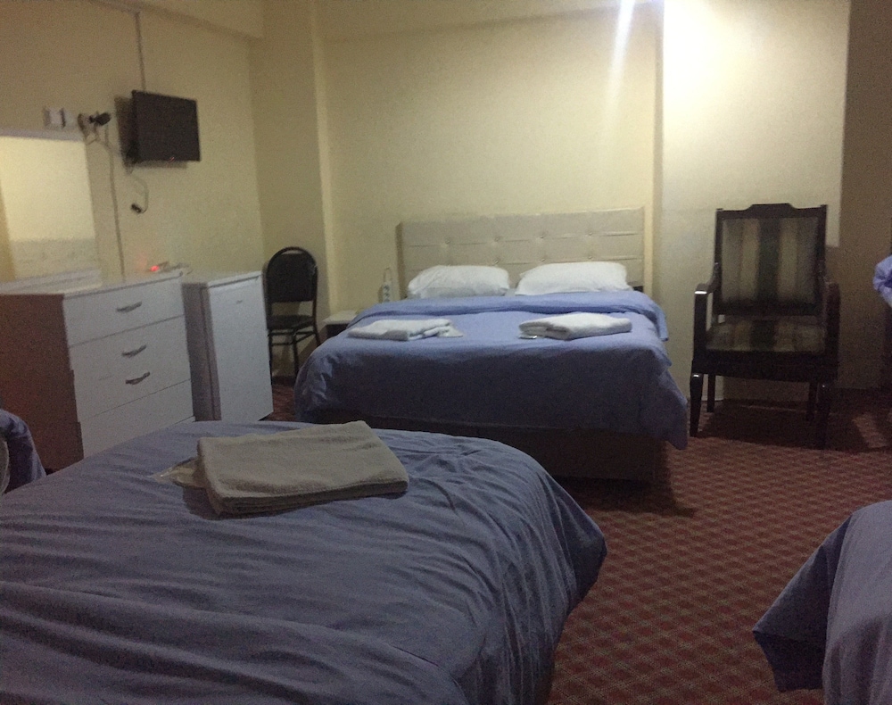 Istanbul Paris Hotel And Hostel 7/74