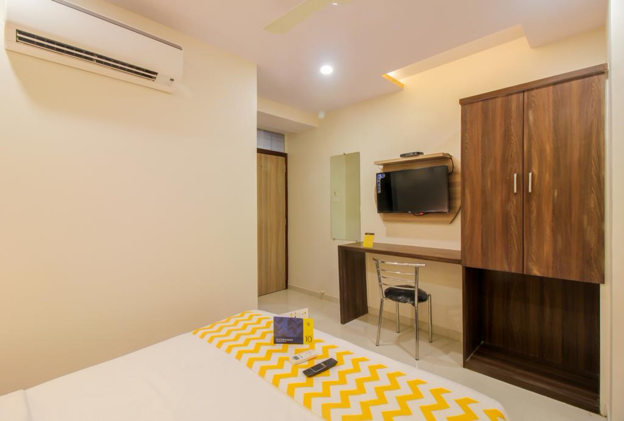 Fabhotel Hill Park Mumbai Airport 17/23