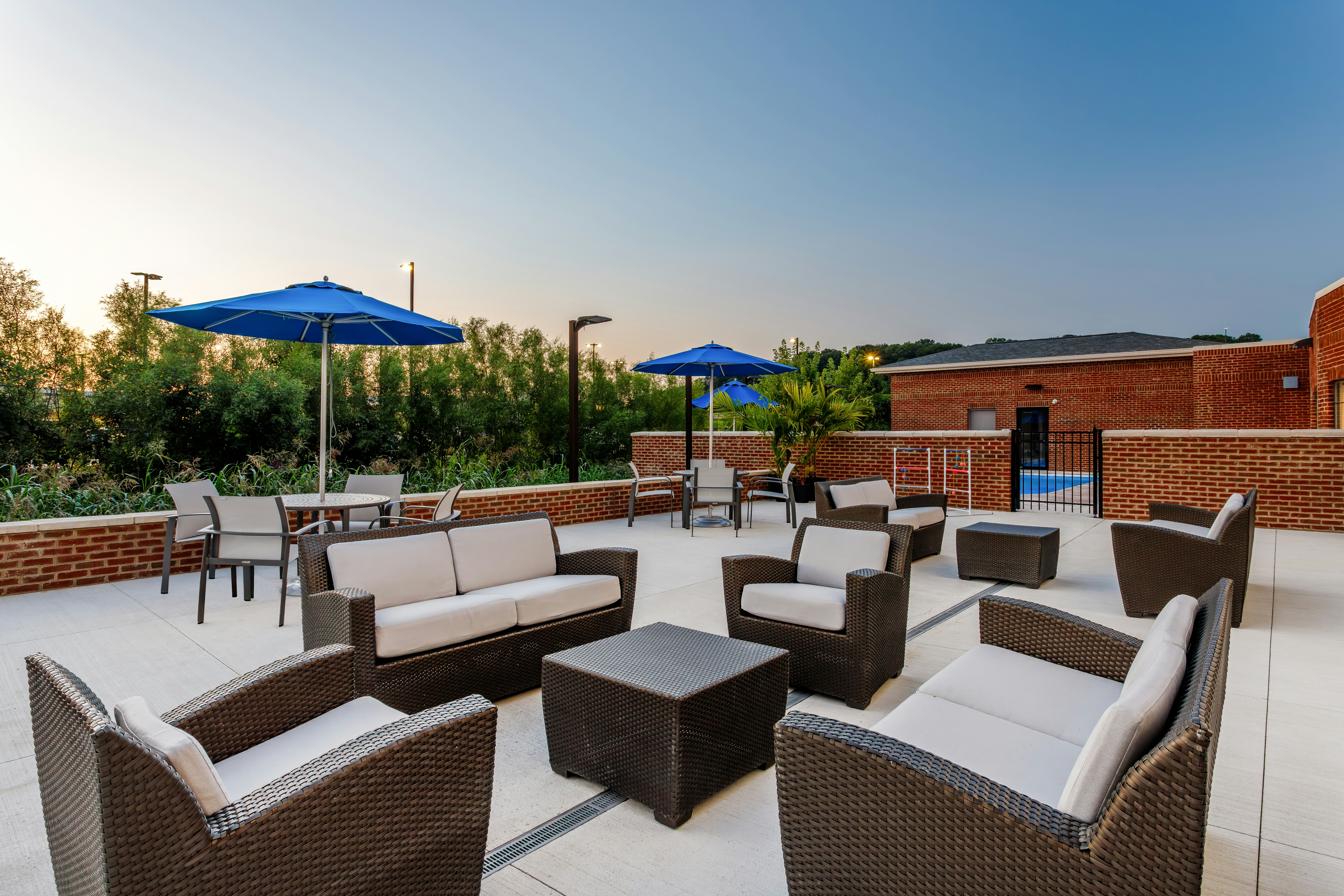 Holiday Inn Express Hotel And Suites Lancaster 55/72