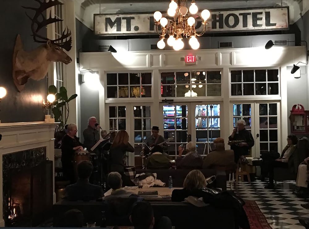Hood River Hotel 48/73