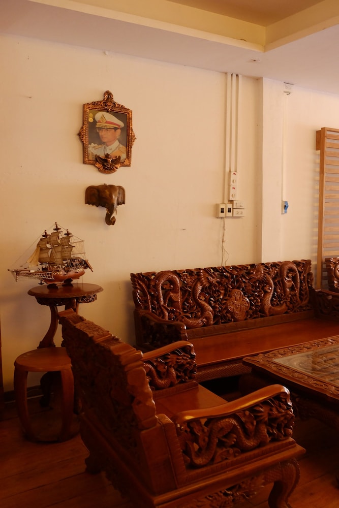 Changsova Hotel 27/36