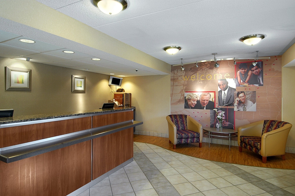 Lobby at Red Roof Inn Mystic - New London, NEW LONDON - CT