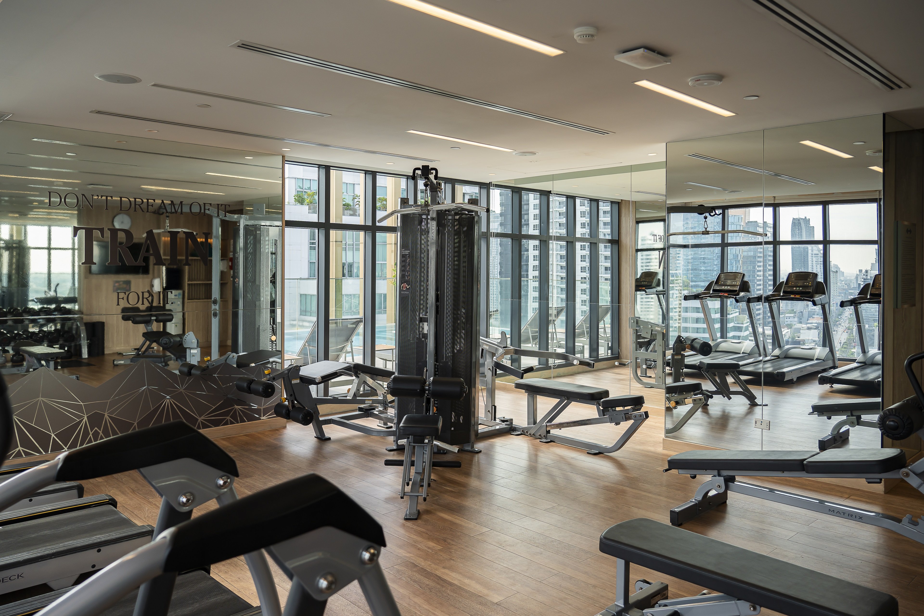Staybridge Suites Bangkok Thonglor 36/80