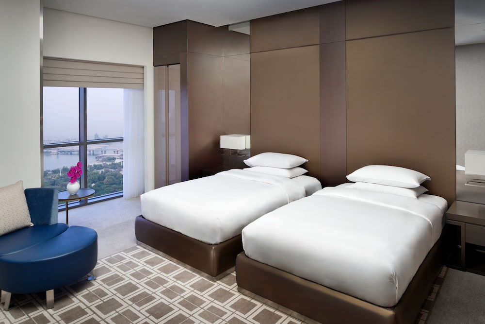 Hyatt Regency Dubai Creek Heights Residences 14/73