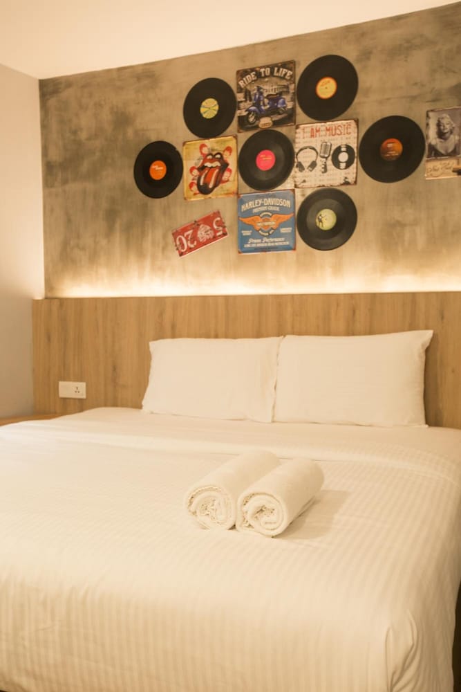 Ciq Hotel At Jalan Trus photo2