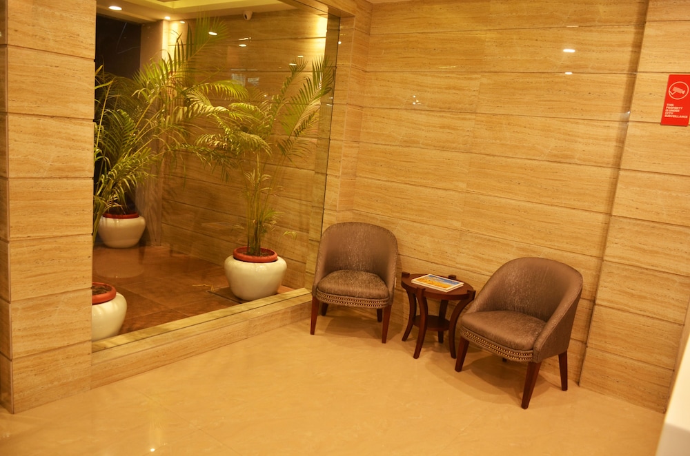 Mint Hotel Premia 28/36