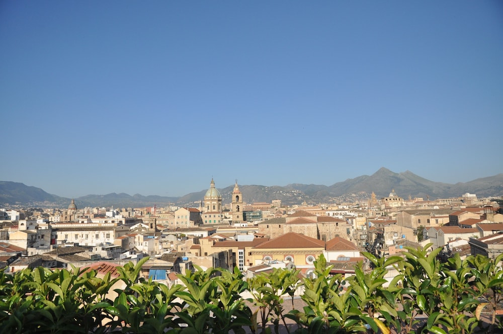Hotel Ambasciatori 65/66