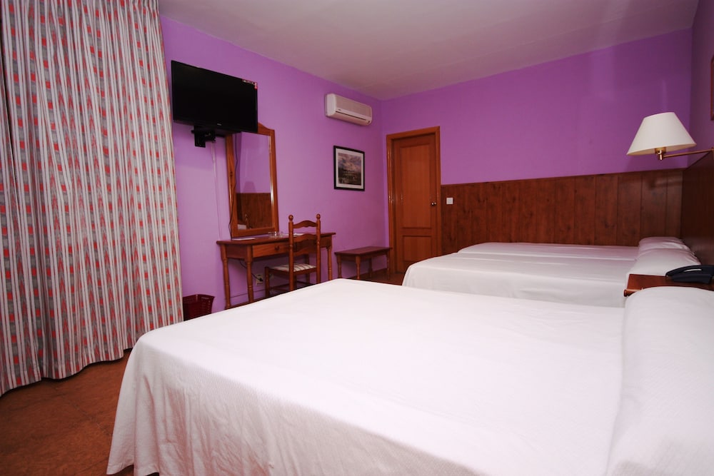 RURAL MOUNTAIN HOTEL - CAZORLA 5/25