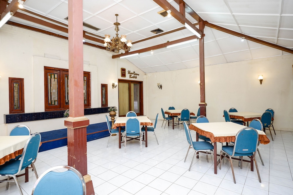 Super OYO Capital O 1644 Hotel Griya Kencana 54/59