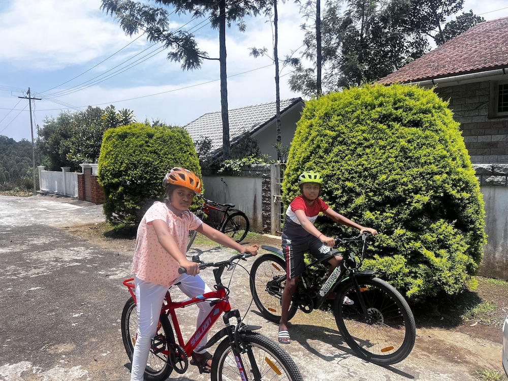 Yercaud Bungalow Stay 21/22