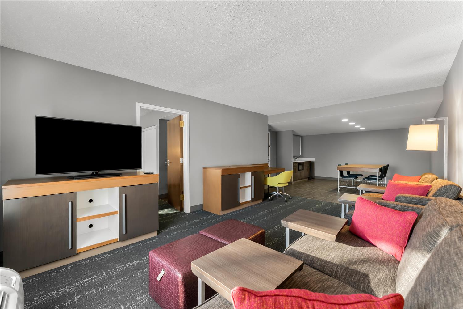 جناح بغرفة نوم واحدة، Hampton Inn Suites Newtown 2/2