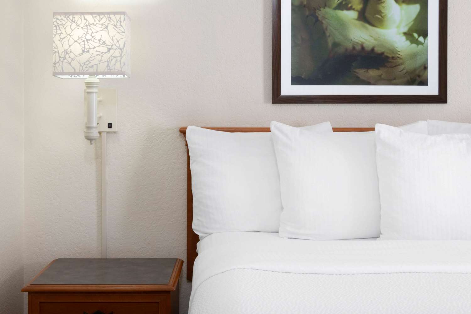 La Quinta Inn by Wyndham Deerfield Beach I-95 at Hillsboro E 18/34