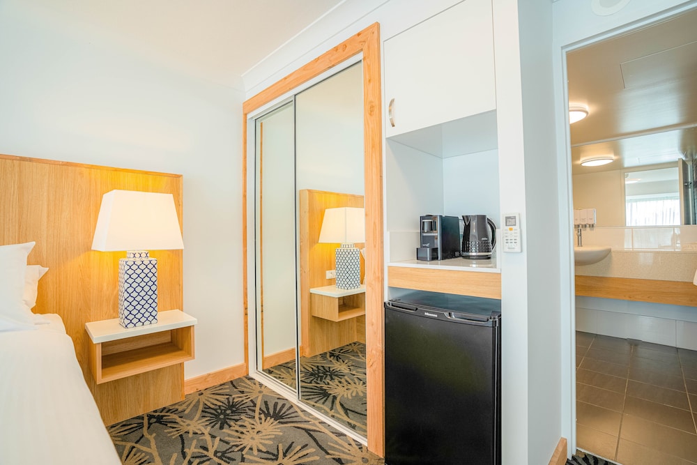 AIRLIE BEACH HOTEL 43/70