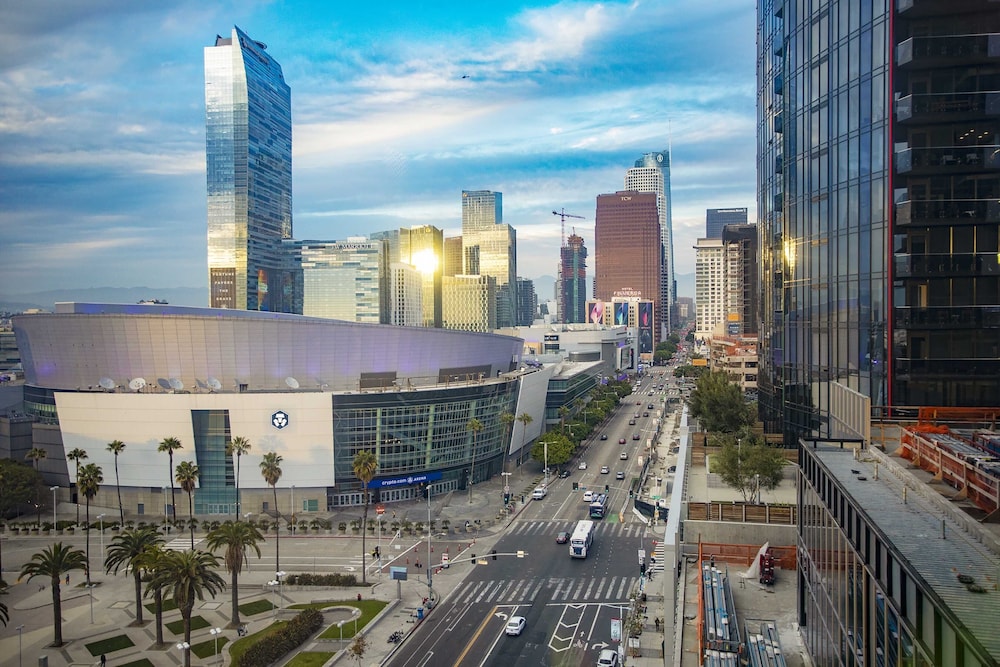 AC Hotel Downtown Los Angeles 2/50