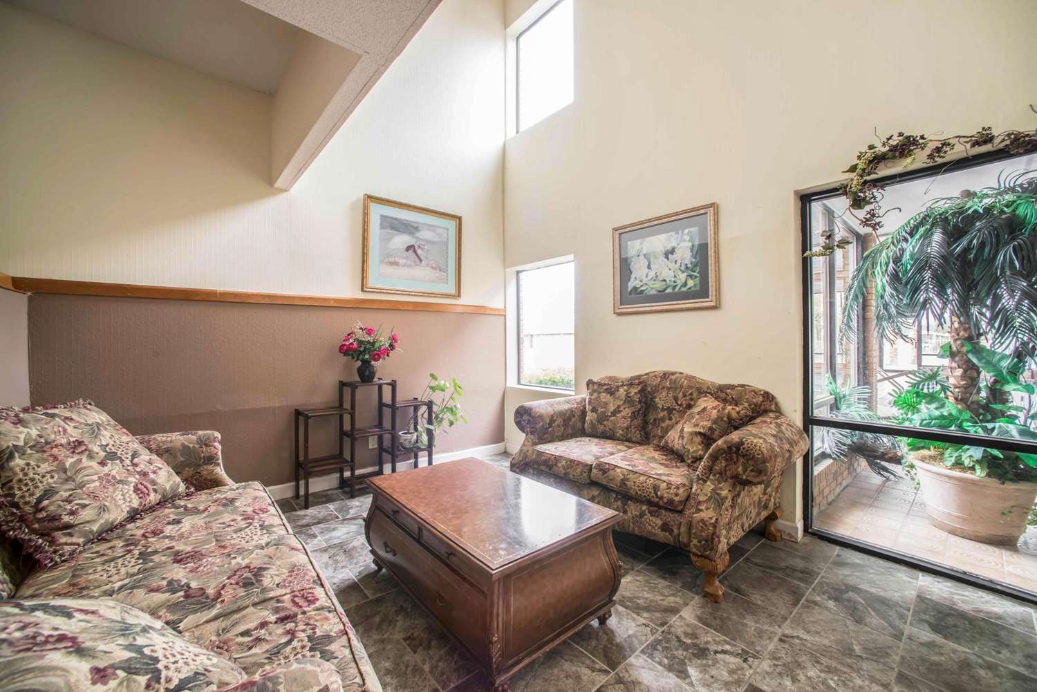 OYO Extended Stay Inn & Suites 10/15